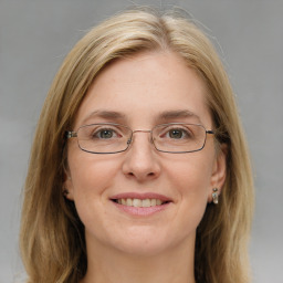 Giulia Ferri, 33 anni, Roma